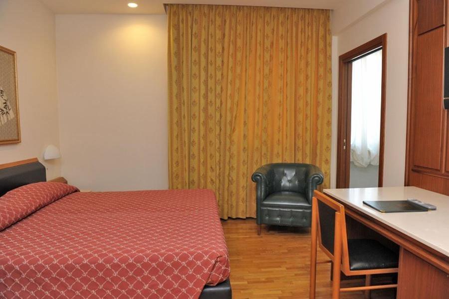 Hotel Svevo Gioia Del Colle Kamer foto