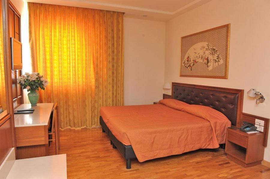 Hotel Svevo Gioia Del Colle Kamer foto