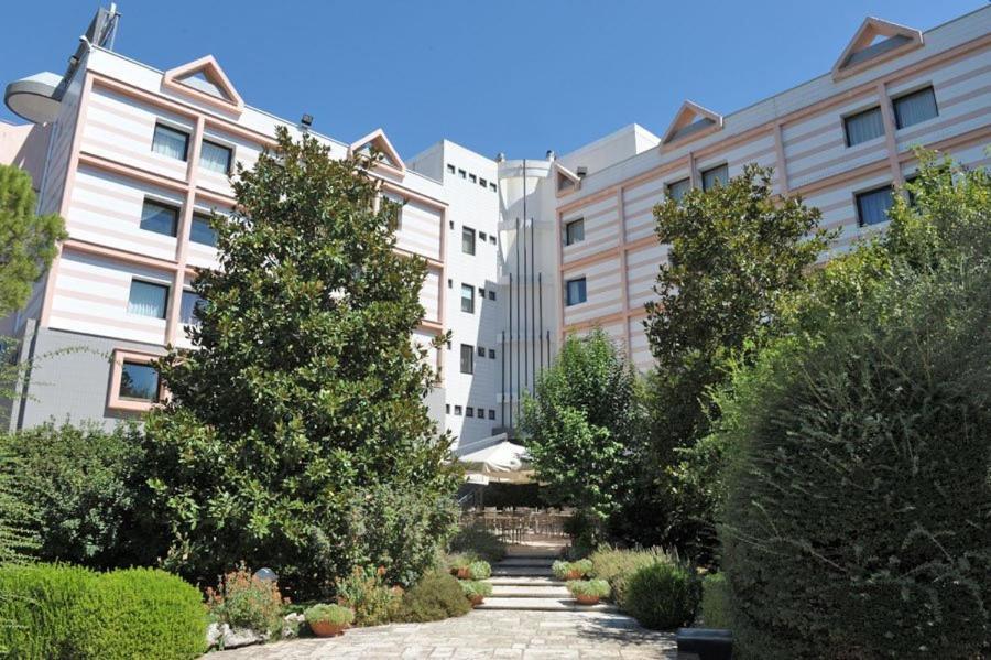 Hotel Svevo Gioia Del Colle Buitenkant foto
