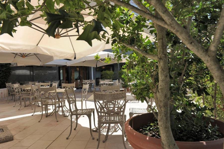 Hotel Svevo Gioia Del Colle Buitenkant foto