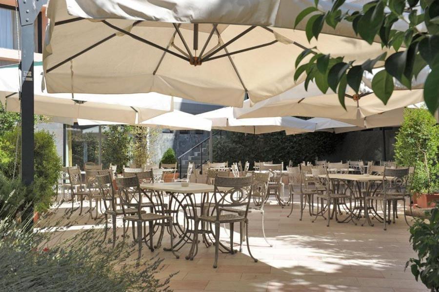 Hotel Svevo Gioia Del Colle Buitenkant foto